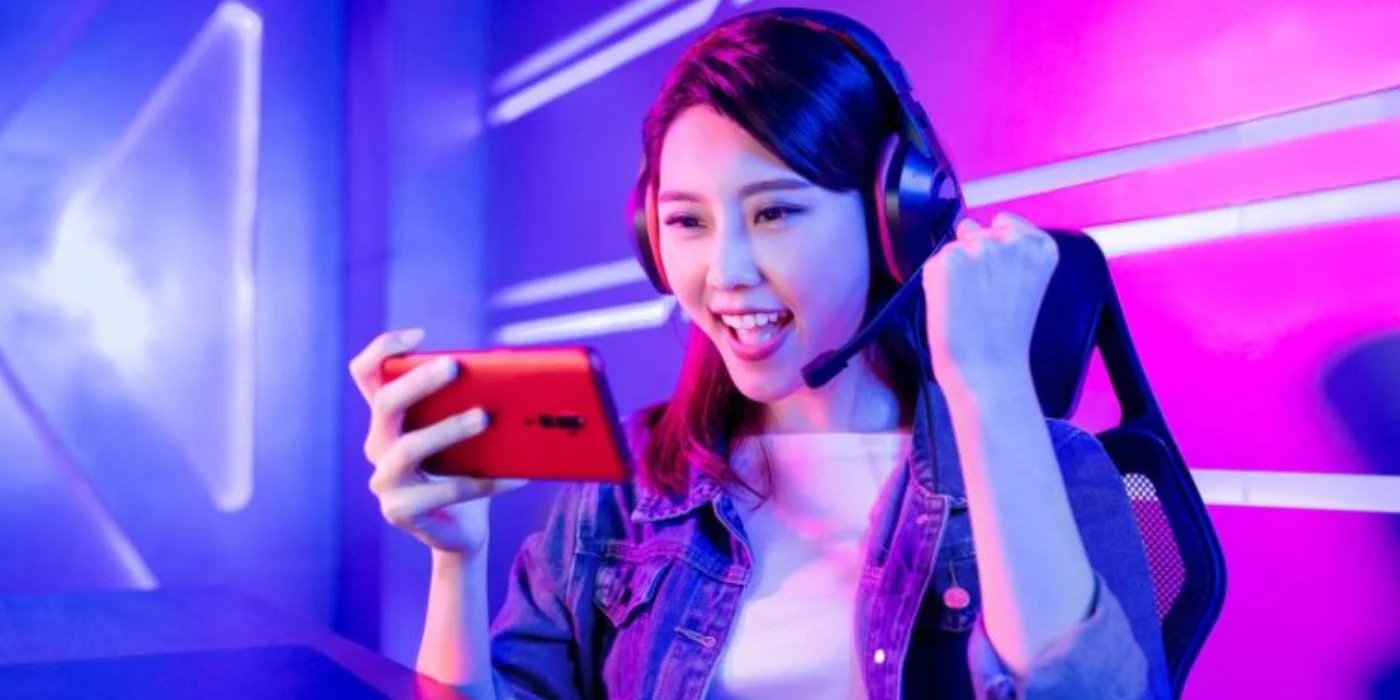 How Micro-Rewards Drive the Dopamine Cycle in Mobile Apps