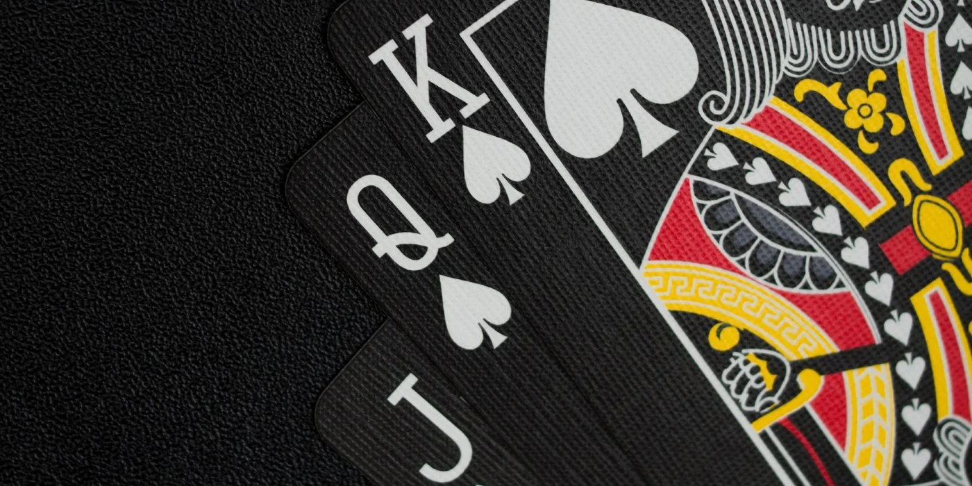 The Psychology of Loss Aversion and Why Digital Card Games Hide the Math That Casinos Flaunt